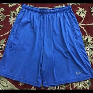 Nike basketball shorts size mens XL